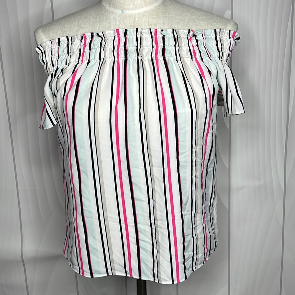 Fun off the shoulder Spring essential